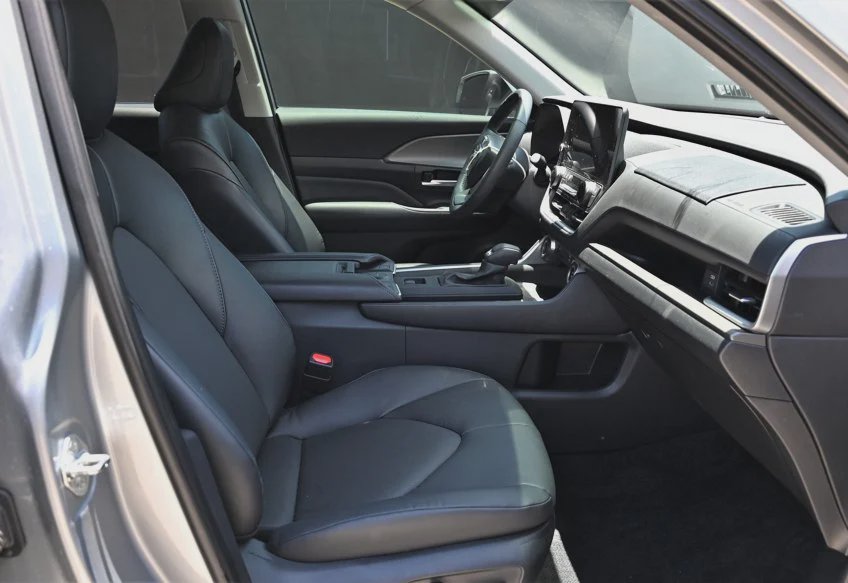 2025 Toyota Grand Highlander XLE - 5TDAAAA5XSS032021 photo 12