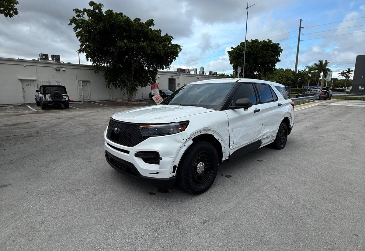 2021 Ford Explorer Police Interceptor Utility - 1FM5K8AB6MGA19384 photo 13