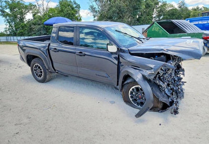 2025 Toyota Tacoma Limited Pickup 4D 5 ft - 3TMLB5JN3SM159514 photo 2