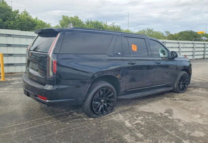 2021 Cadillac Escalade ESV Sport - 1GYS4NKL1MR479025 photo 3