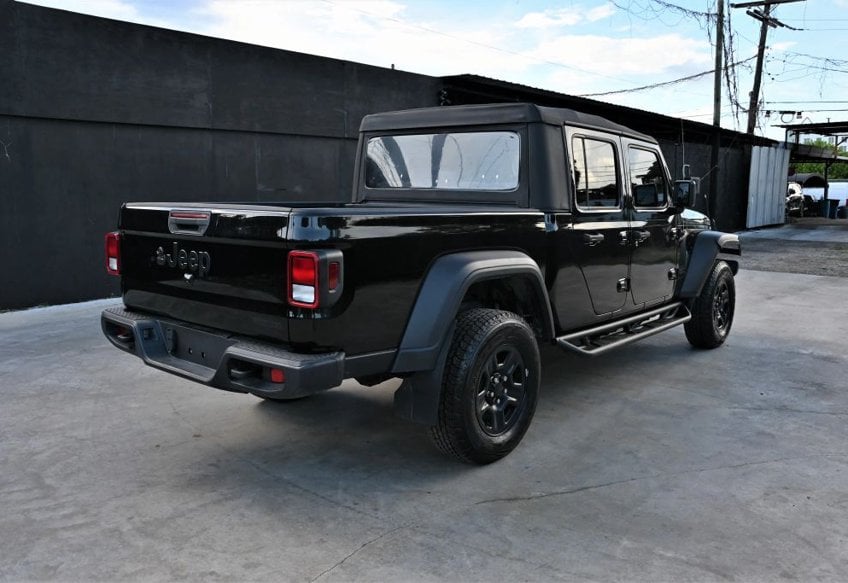 2021 Jeep Gladiator Sport - 1C6HJTAG4ML526687 photo 3