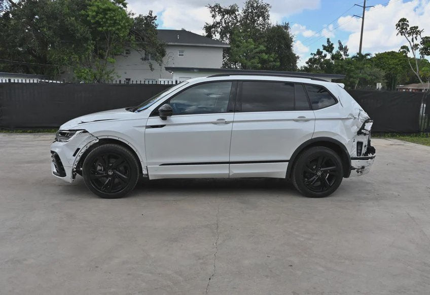 2024 Volkswagen Tiguan SE R-Line Black - 3VVCB7AX6RM055138 photo 4