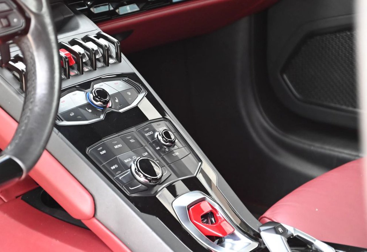 2017 Lamborghini Huracan LP 610-4 Spyder - ZHWUR1ZF6HLA05924 photo 36