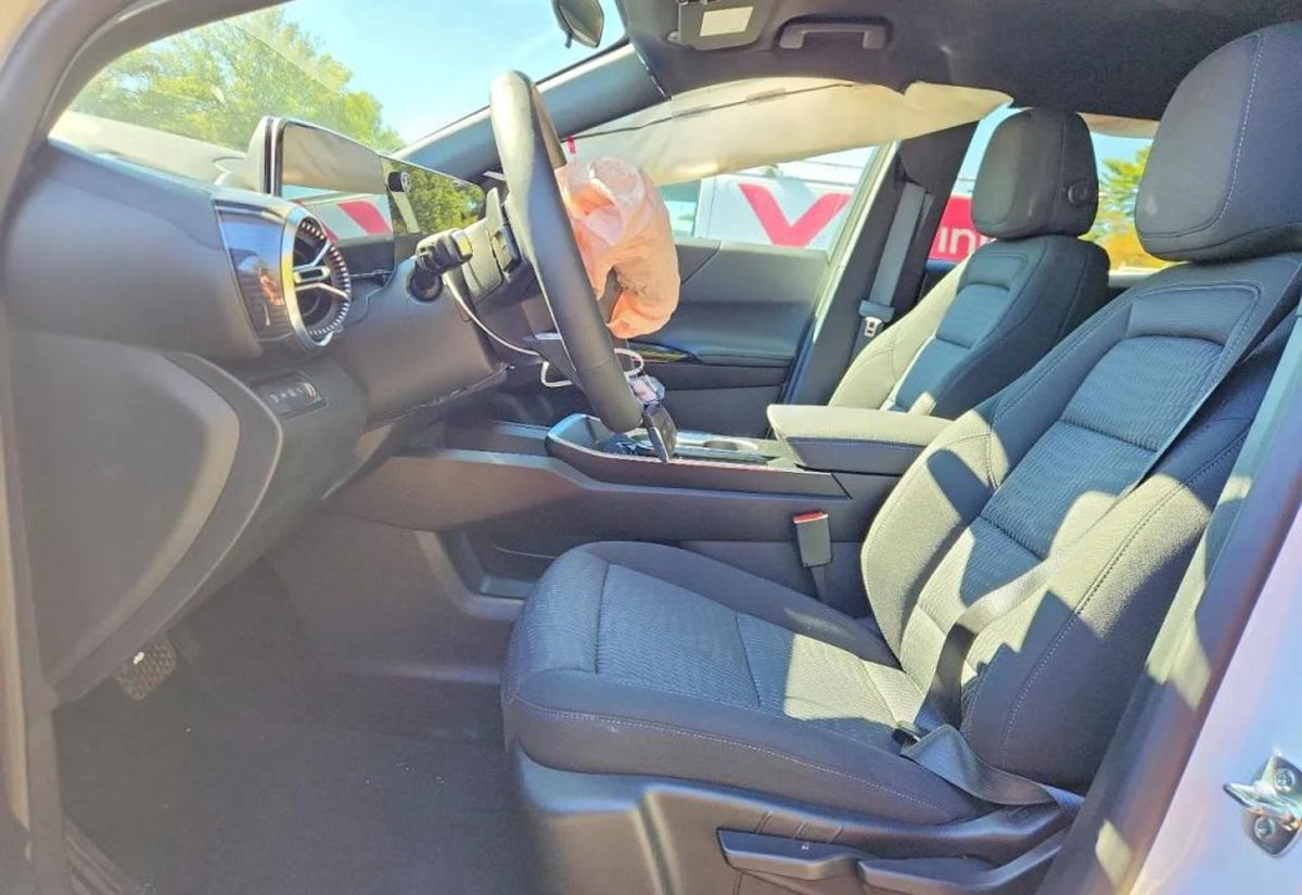 2027 Chevrolet Equinox LT - 3GNAXPEG0VL150075 photo 18