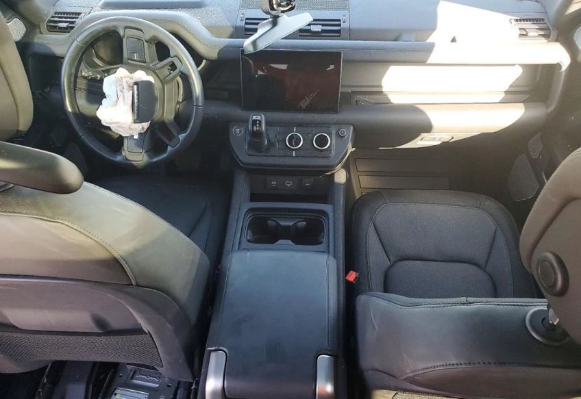 2024 Land Rover Defender 130 P400 Outbound - SALEWFEU2R2353773 photo 7