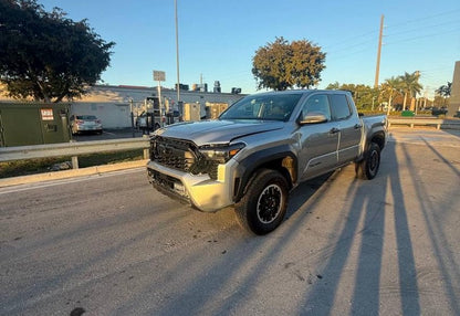 2025 Toyota Tacoma TRD Off-Road - 3TMLB5JN2SM140985 photo 1