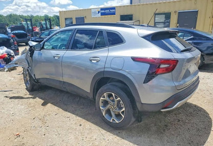2026 Chevrolet Trax LT - KL77LHEPXTC146044 photo 4
