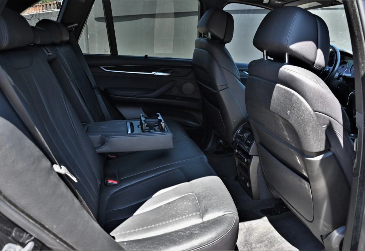 2017 BMW X5 xDrive50i - 5UXKR6C54H0J84734 photo 34