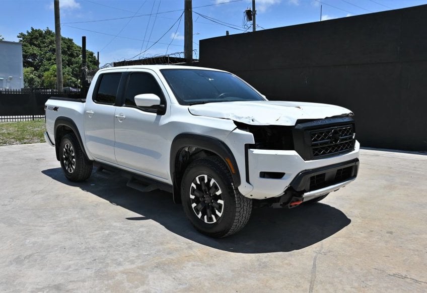 2023 Nissan Frontier PRO-4X - 1N6ED1EK2PN670900 photo 1