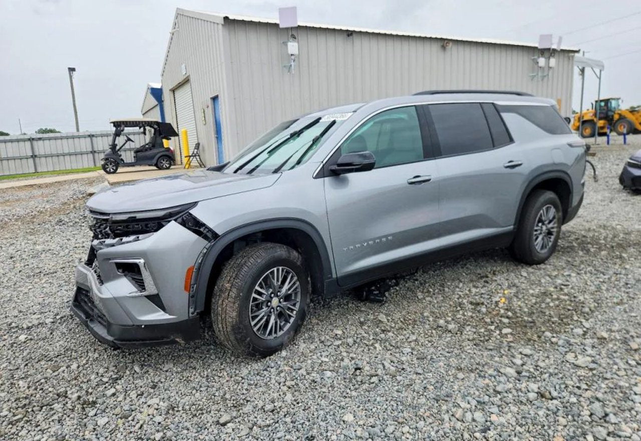 2025 Chevrolet Traverse LT - 1GNERGRS2SJ240633 photo 12