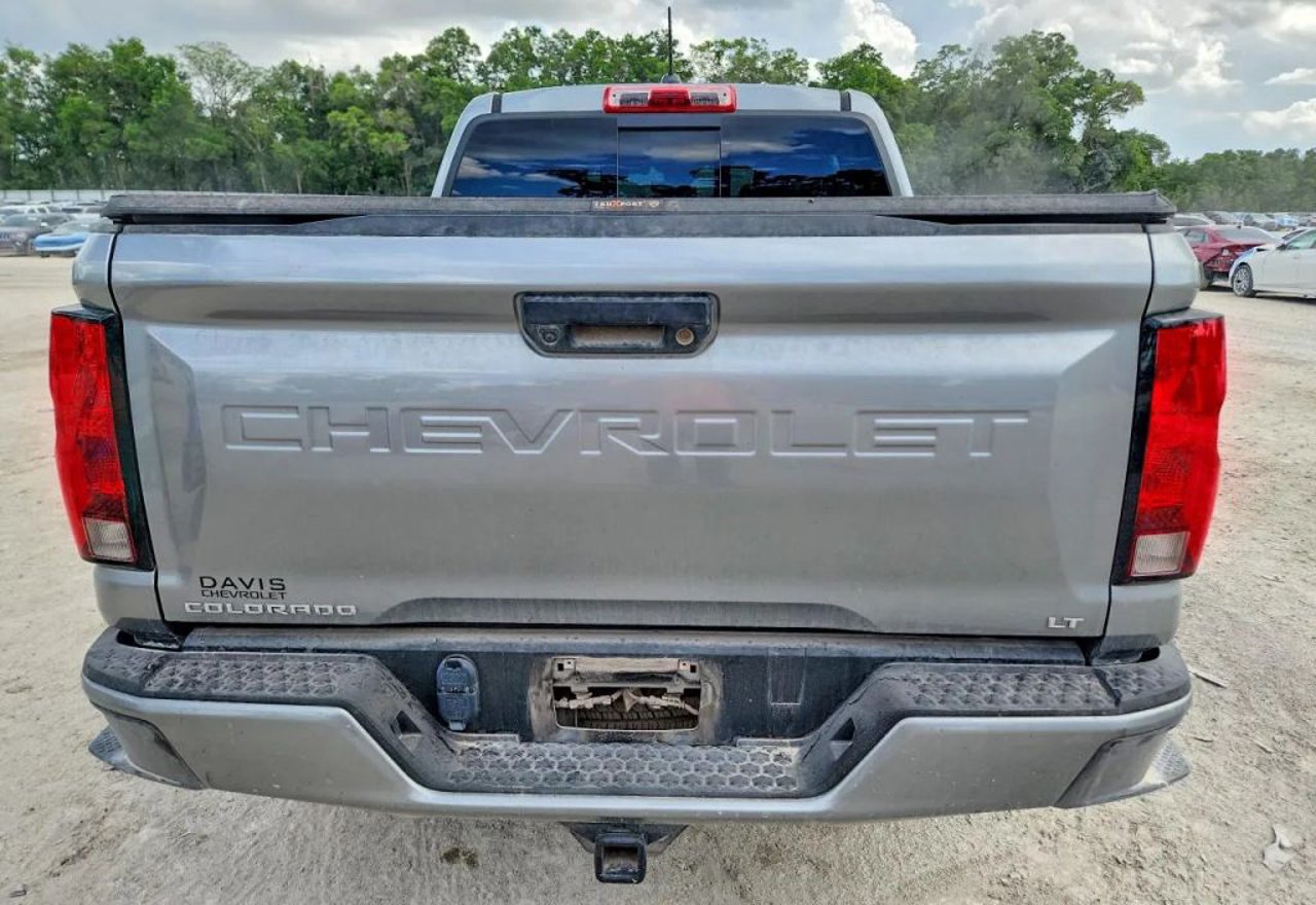 2023 Chevrolet Colorado LT - 1GCPSCEK5P1227239 photo 17