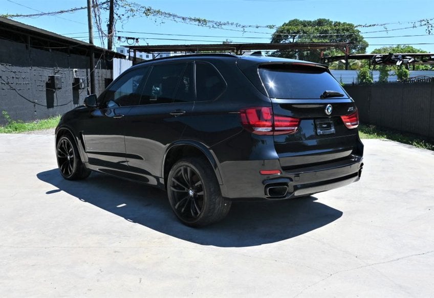 2017 BMW X5 xDrive50i - 5UXKR6C54H0J84734 photo 3