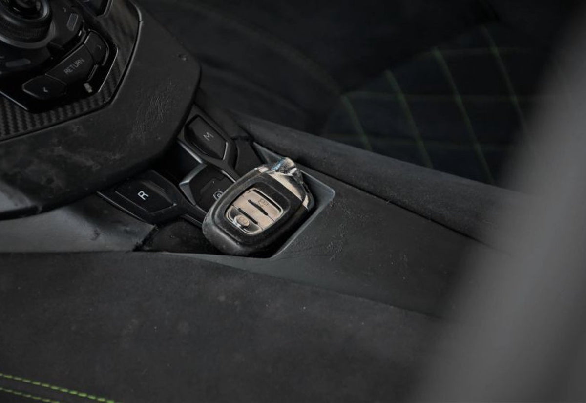2018 Lamborghini Aventador S Coupe 2D - ZHWUG4ZD5JLA06879 photo 16