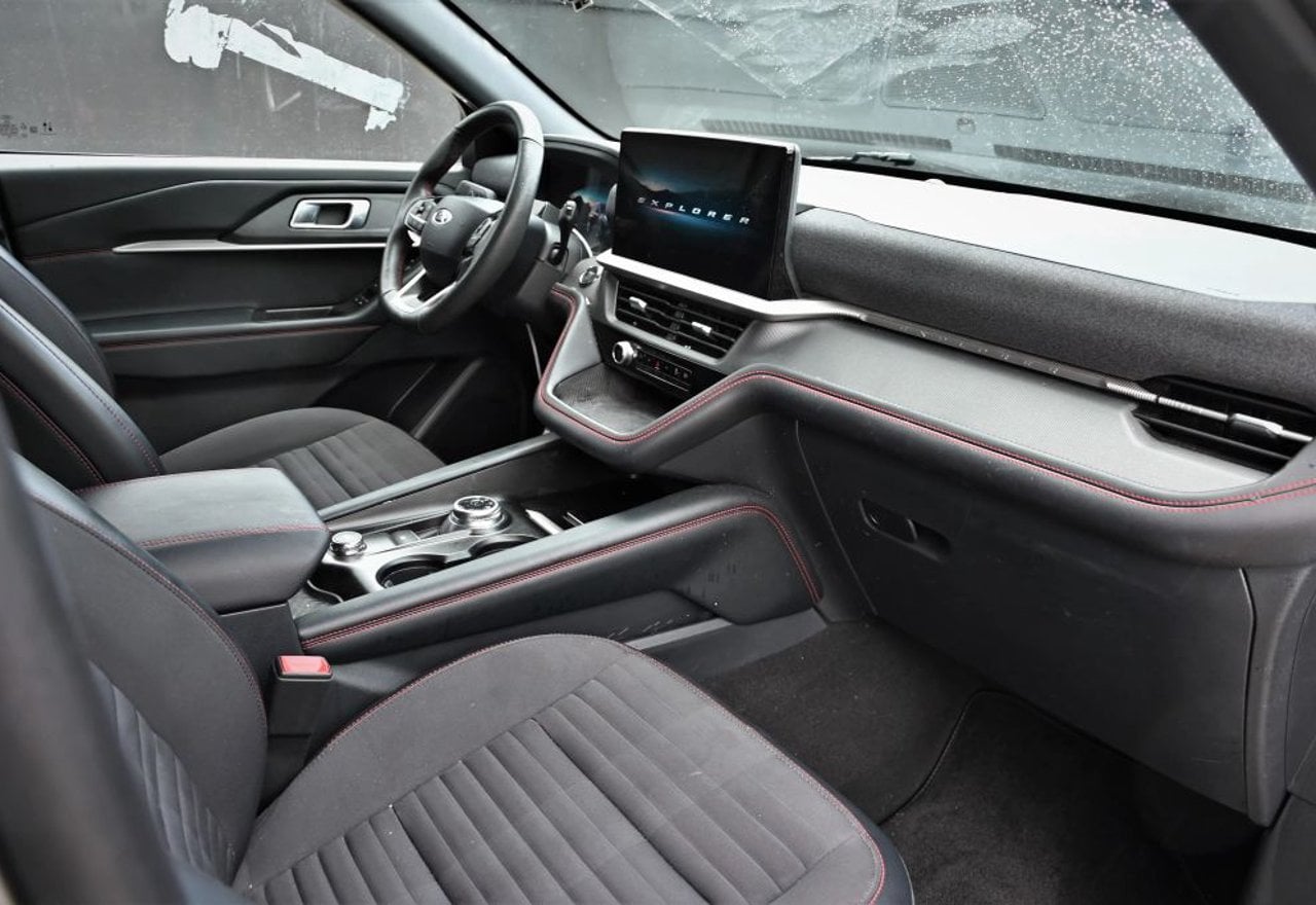 2025 Ford Explorer ST-Line - 1FMUK8KH5SGB37860 photo 32