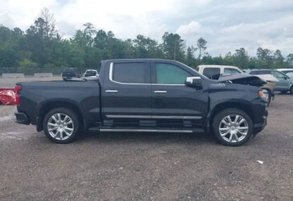 2023 Chevrolet Silverado 1500 High Country - 1GCUDJE86PZ244591 photo 18