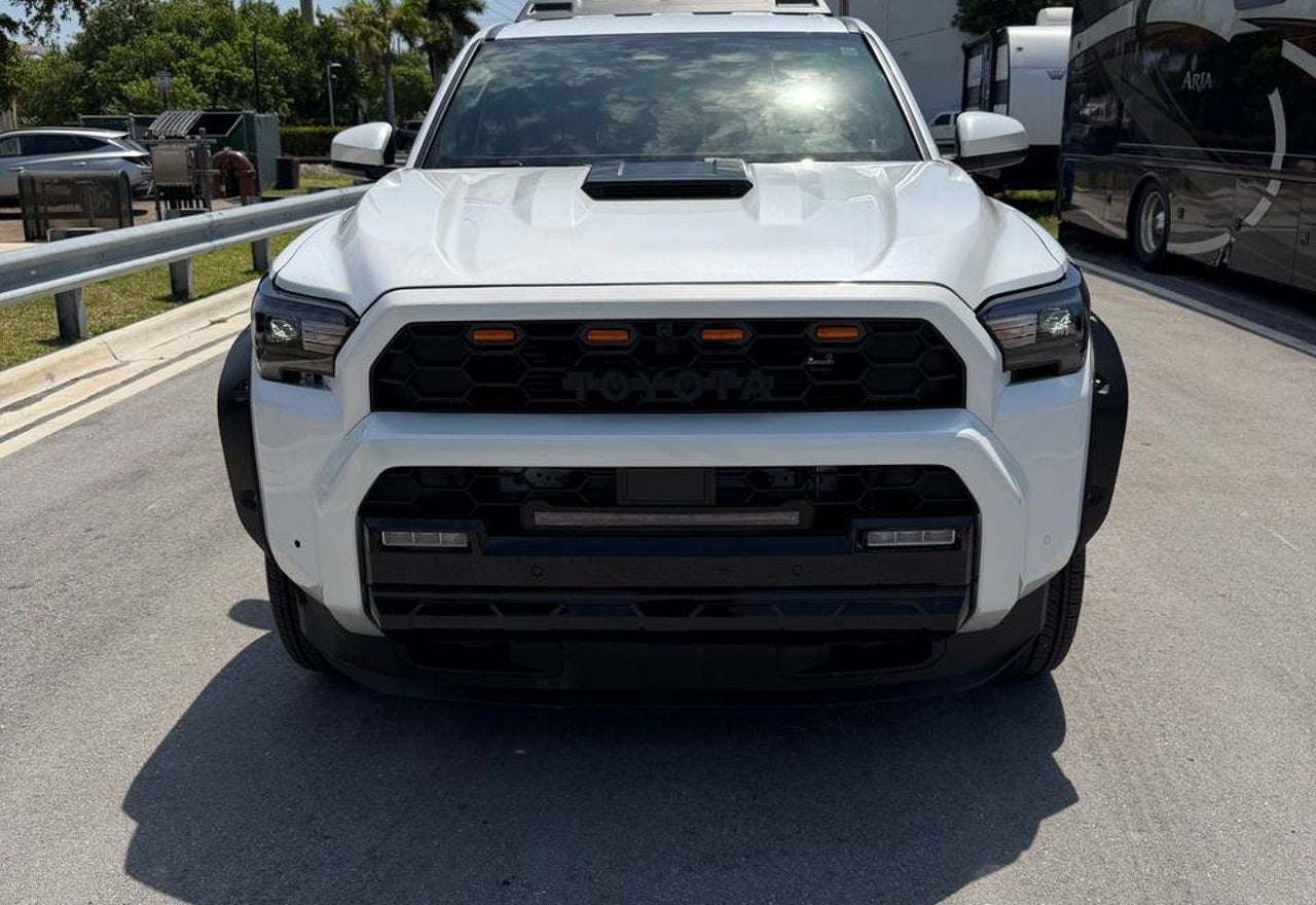 2025 Toyota 4Runner SR5 - JTEVA5ARXS5005687 photo 21