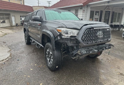 2018 Toyota Tacoma TRD Off-Road - 3TMCZ5AN6JM154379 photo 16