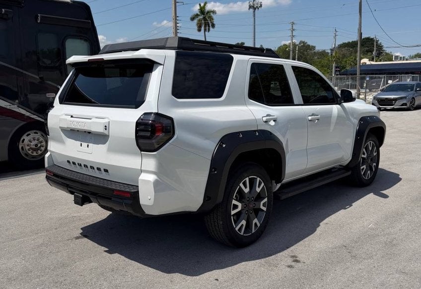 2025 Toyota 4Runner SR5 - JTEVA5ARXS5005687 photo 6