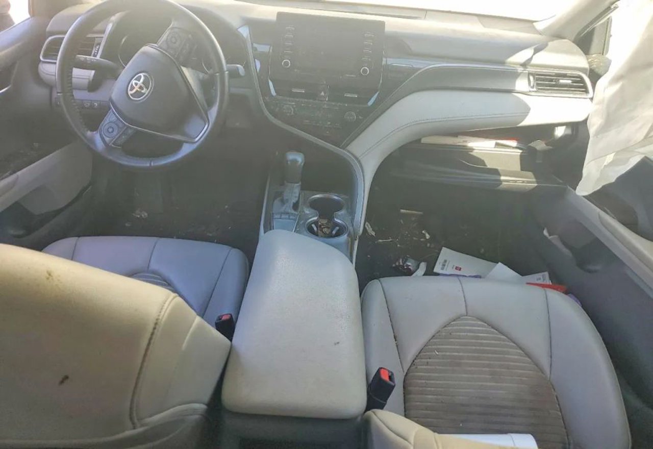 2022 Toyota Camry SE - 4T1G11AK6NU073192 photo 18