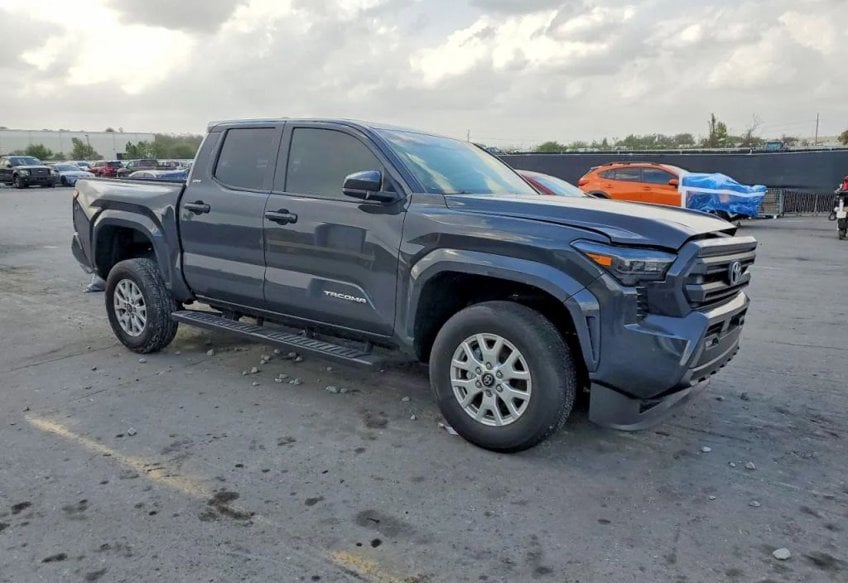 2025 Toyota Tacoma SR5 - 3TMKB5FNXSM036068 photo 1