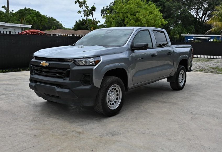 2025 Chevrolet Colorado Work Truck - 1GCPSBEK2S1170615 photo 2