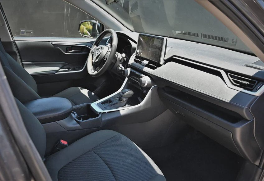 2024 Toyota RAV4 LE - 2T3K1RFV0RC302881 photo 11