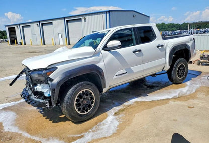 2025 Toyota Tacoma TRD Off-Road - 3TMLB5JN0SM134473 photo 1