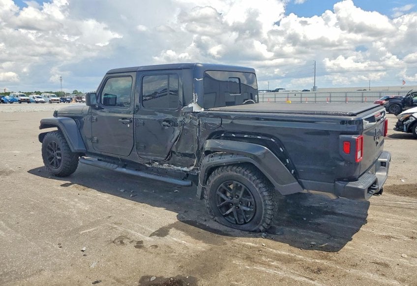 2023 Jeep Gladiator - 1C6HJTAG3PL554615 photo 4