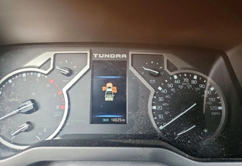 2026 Toyota Tundra SR5 - 5TFLA5DBXTX361475 photo 9
