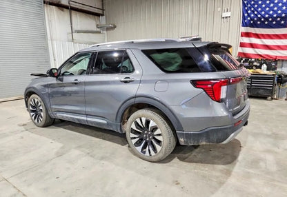 2025 Ford Explorer Platinum - 1FMUK8HH4SGB66807 photo 3