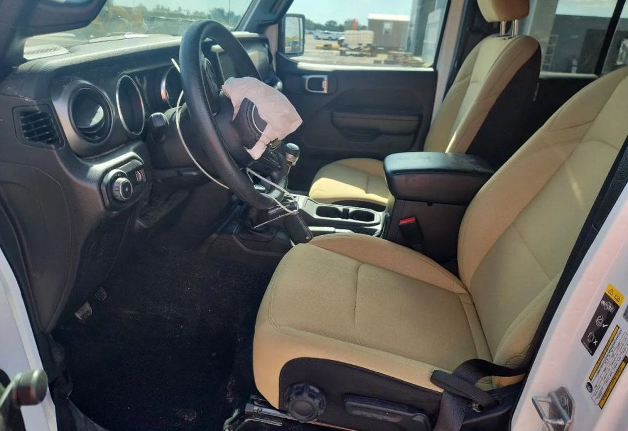 2023 Jeep Wrangler Sport - 1C4HJXDG0PW539502 photo 19
