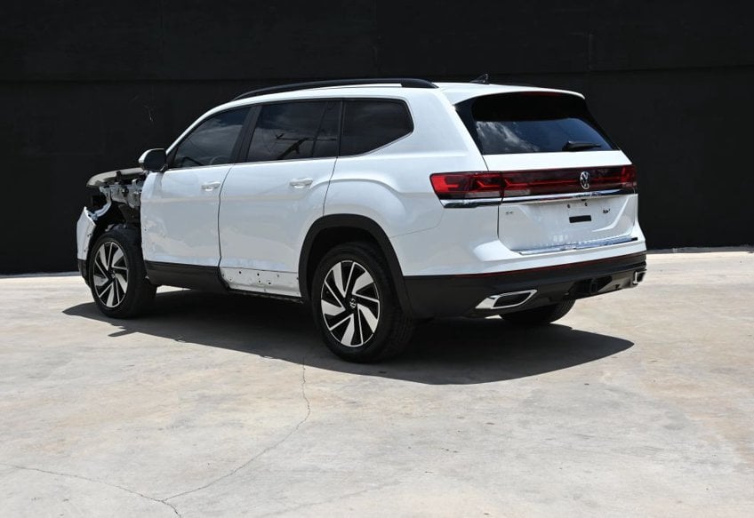 2024 Volkswagen Atlas SE - 1V2WR2CA3RC574621 photo 4