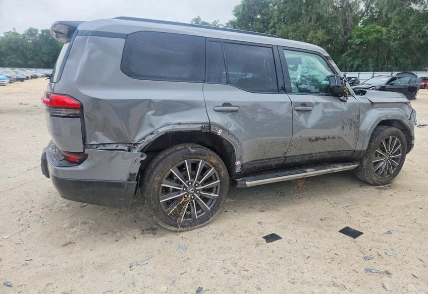 2024 Lexus GX 550 Luxury - JTJVBCDX1R5002183 photo 3