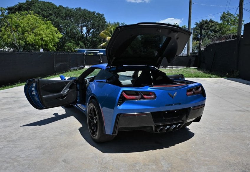 2015 Chevrolet Corvette Stingray - 1G1YB2D73F5109217 photo 9