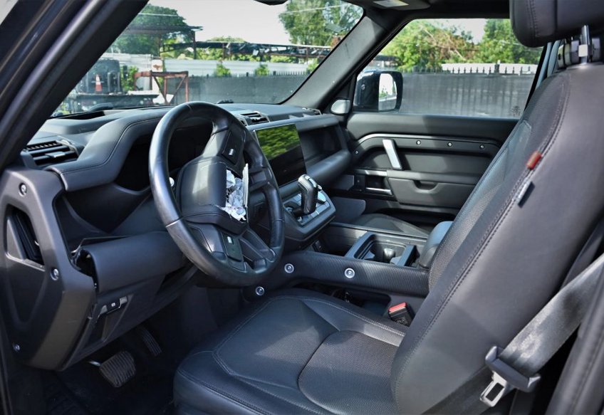 2024 Land Rover Defender 130 P400 Outbound - SALEWFEU2R2353773 photo 10