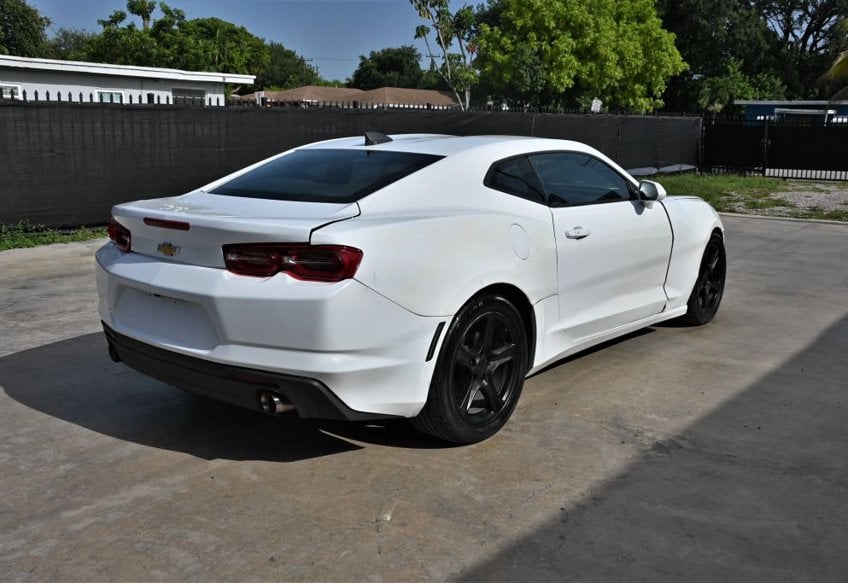 2020 Chevrolet Camaro LT - 1G1FB1RS8L0120012 photo 4
