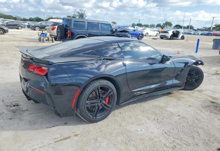2017 Chevrolet Corvette Stingray - 1G1YB2D76H5114317 photo 4