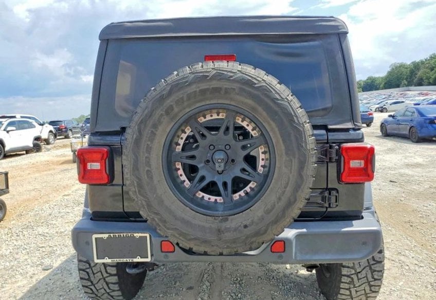 2018 Jeep Wrangler Unlimited All New Sport S Sport Utility 4D - 1C4HJXDGXJW186743 photo 6