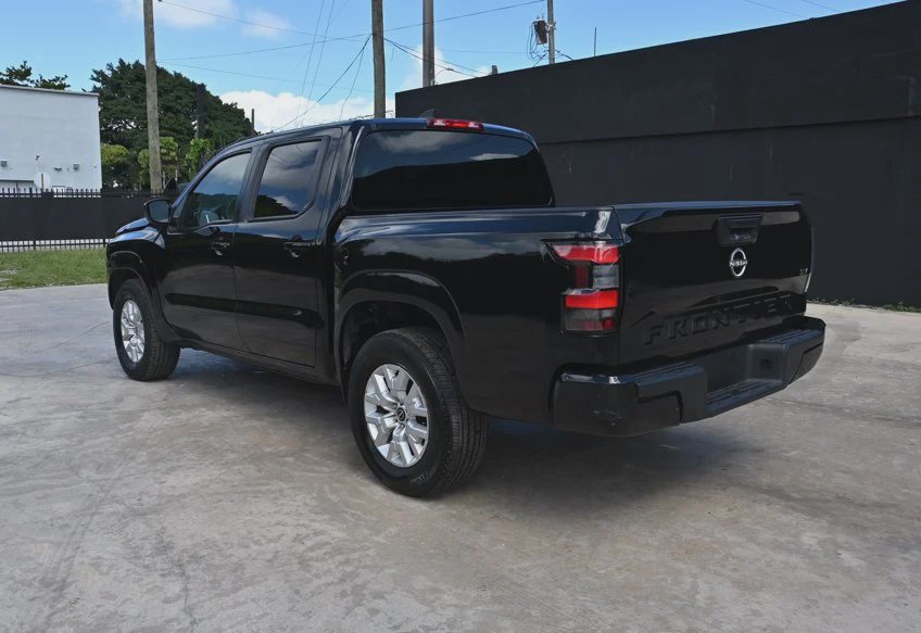 2022 Nissan Frontier SV - 1N6ED1EJ2NN692173 photo 3