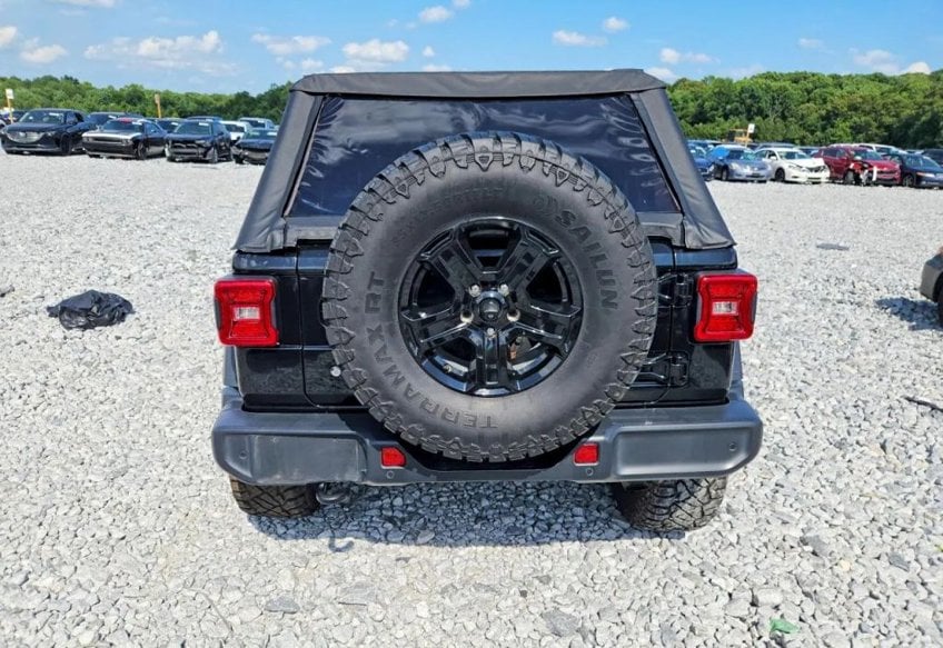 2018 Jeep Wrangler Unlimited Sport S - 1C4HJXDN9JW200176 photo 6