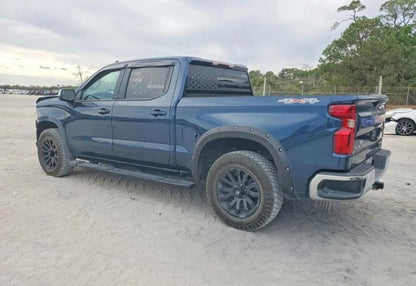 2021 Chevrolet Silverado 1500 LT - 3GCUYDET7MG351199 photo 3