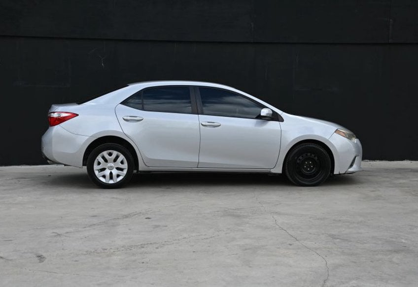 2015 Toyota Corolla LE Sedan 4D - 2T1BURHE8FC466517 photo 8