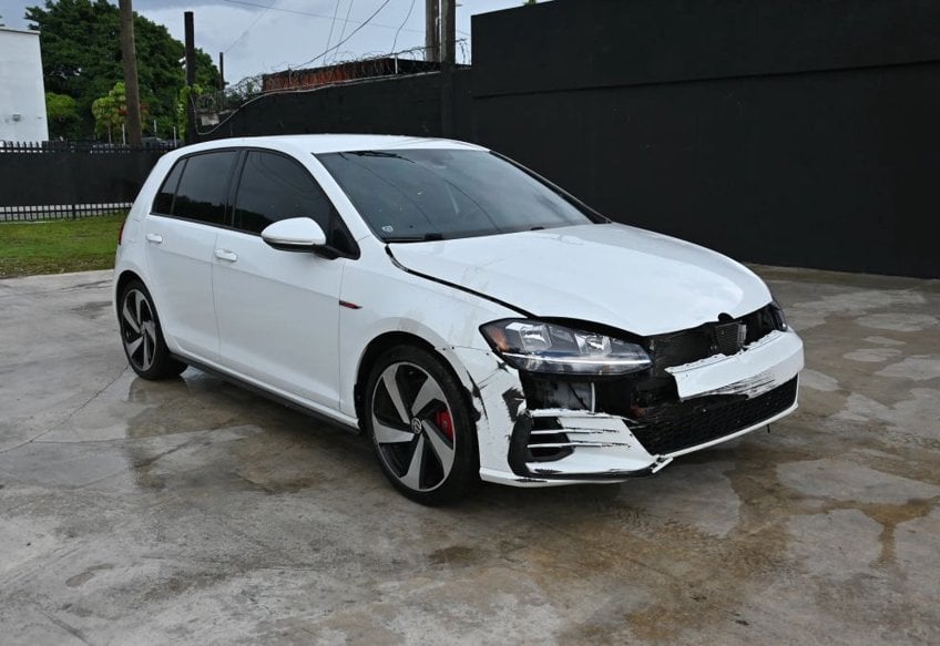 2020 Volkswagen Golf GTI S - 3VW6T7AU1LM004343 photo 2