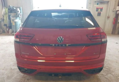 2023 Volkswagen Atlas Cross Sport V6 SEL R-Line Black 4Motion - 1V2SE2CA8PC205390 photo 18