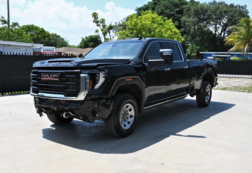 2024 GMC Sierra 3500HD Denali Ultimate - 1GT49YEY7RF336453 photo 2