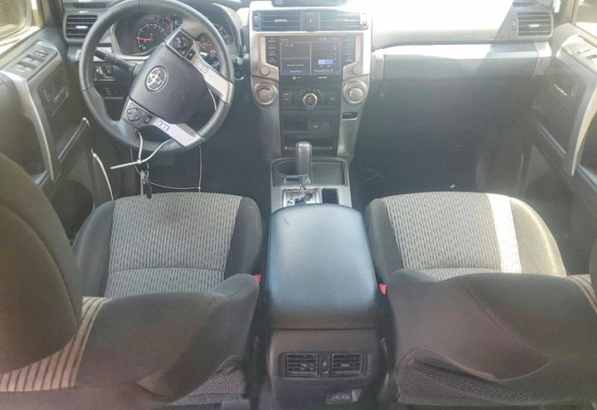 2024 Toyota 4Runner SR5 Sport Utility 4D - JTEEU5JR0R5306292 photo 9