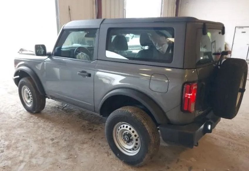 2025 Ford Bronco Base - 1FMDE6AH5SLA62050 photo 3