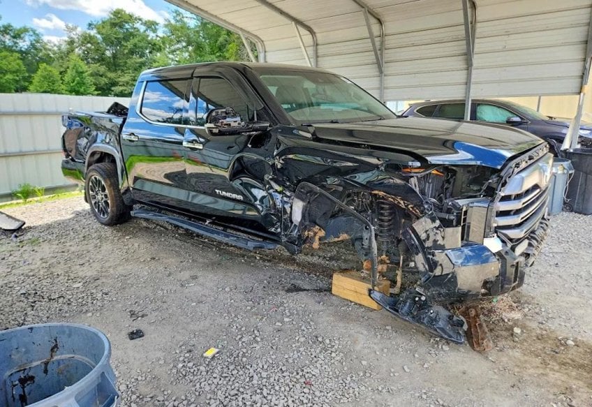 2022 Toyota Tundra Limited - 5TFJA5AB6NX005832 photo 2