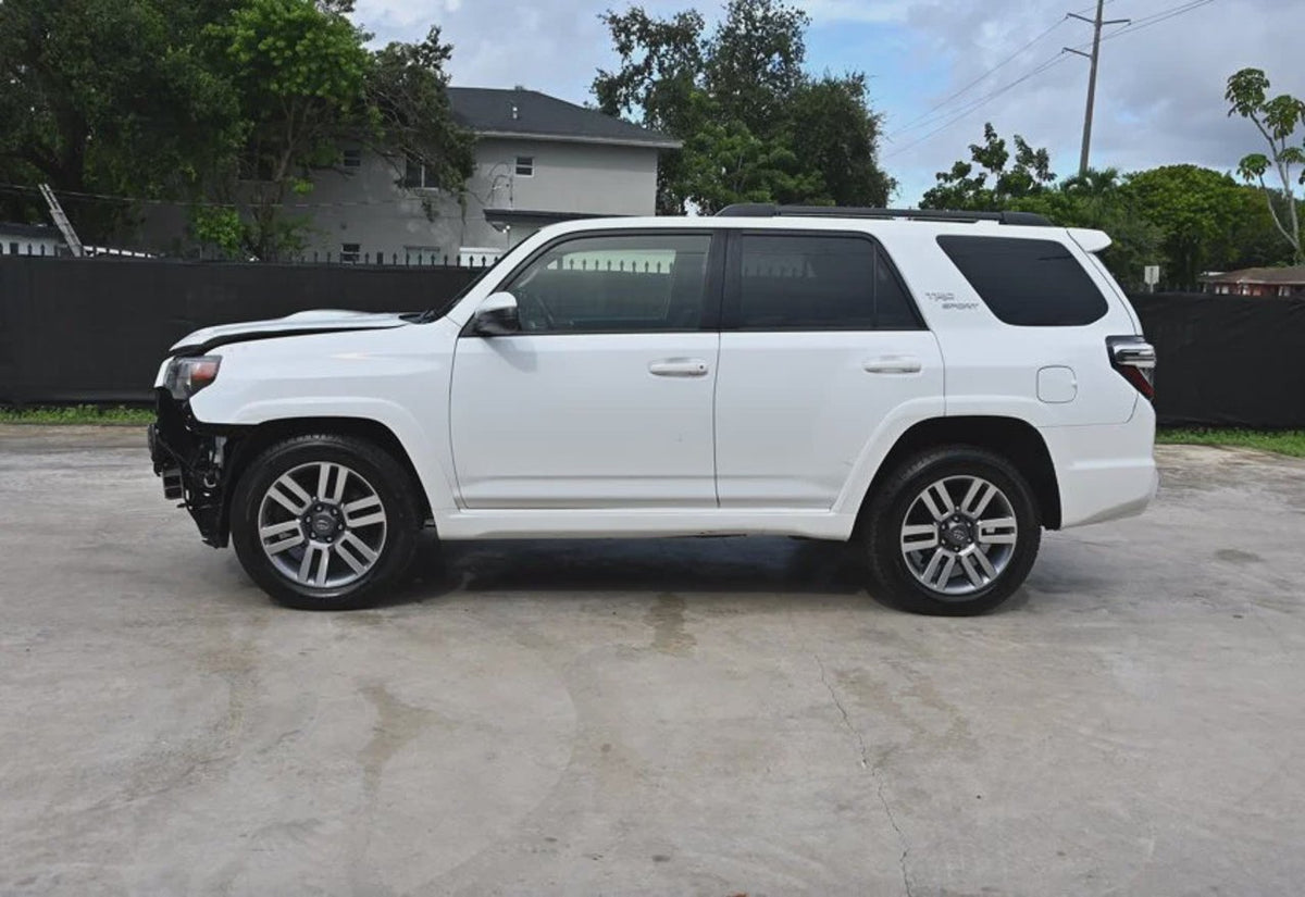 2024 Toyota 4Runner TRD Sport - JTEAU5JR2R5310889 photo 24