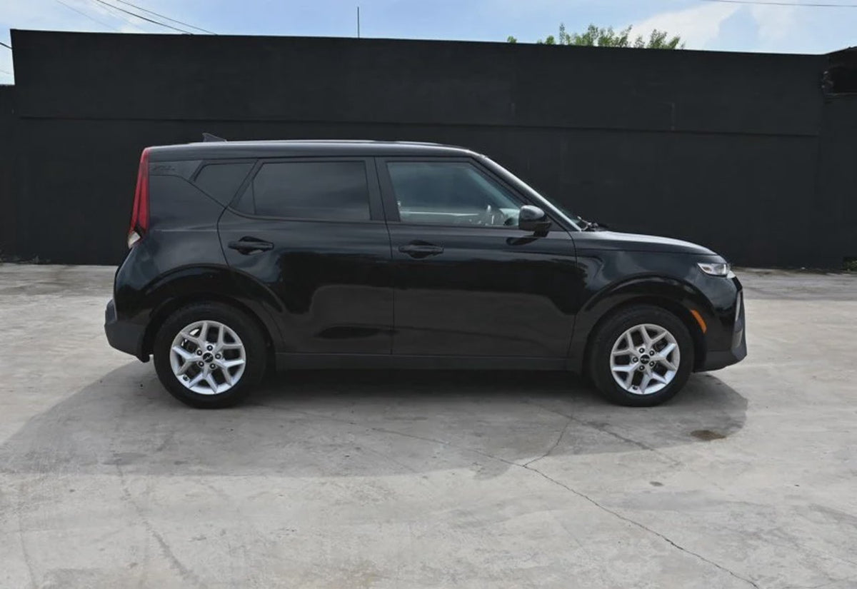 2022 Kia Soul LX Wagon 4D - KNDJ23AU9N7162600 photo 22
